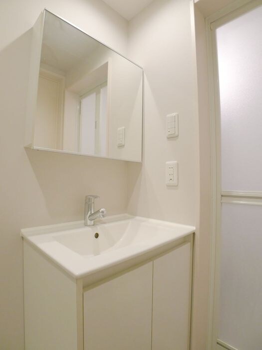 物件内観写真13　(洗面)