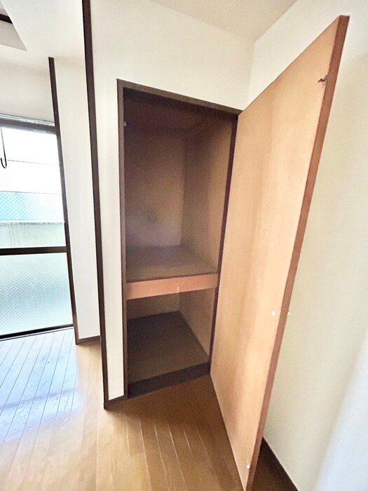 物件内観写真10　(収納)