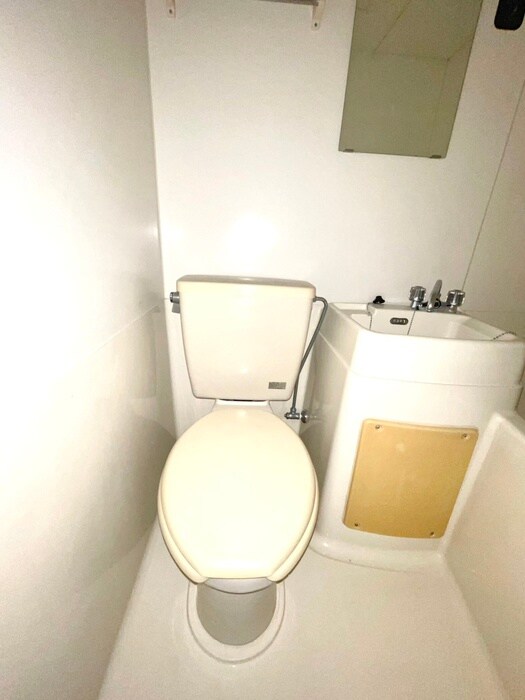 物件内観写真14　(トイレ)