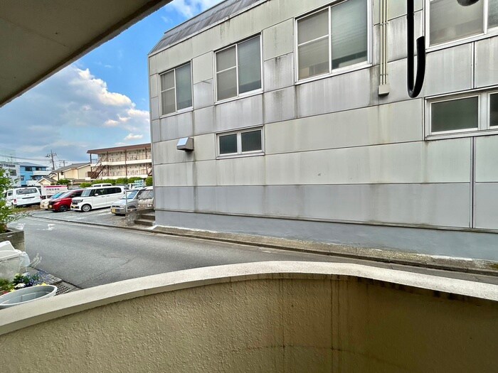 物件内観写真22　(室内からの展望)