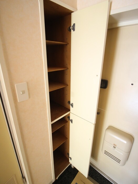 物件内観写真16　(靴箱)