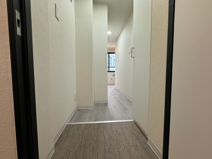 物件内観写真16　(玄関)