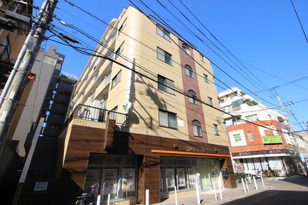 ロイヤルハイツ・ツカサ外観写真