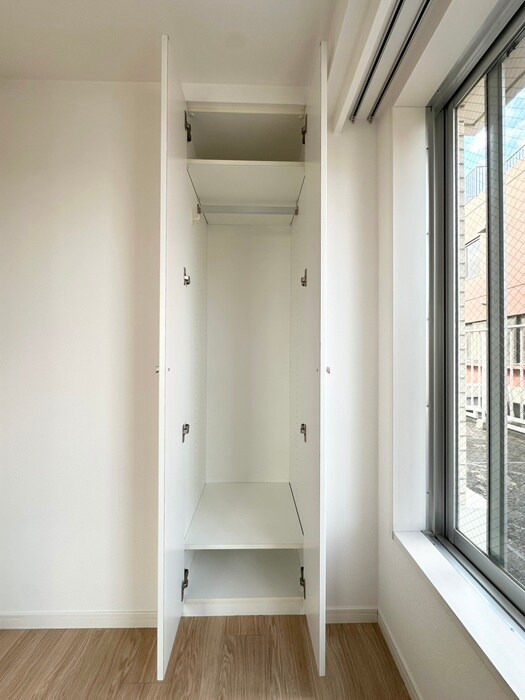 物件内観写真10　(収納)