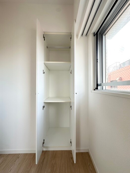 物件内観写真11　(収納)