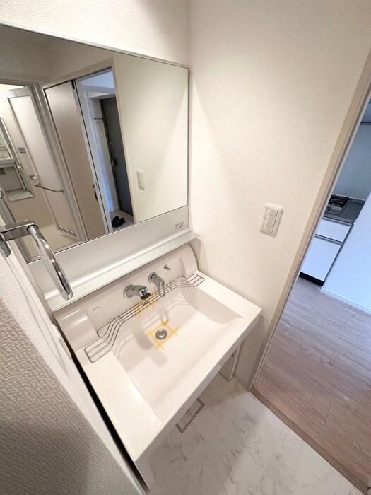 物件内観写真12　(洗面)