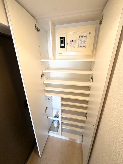 物件内観写真18　(靴箱)