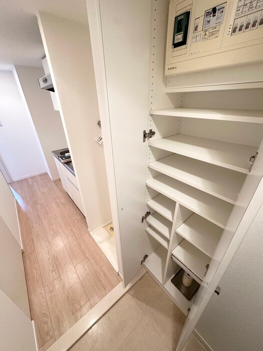 物件内観写真18　(靴箱)