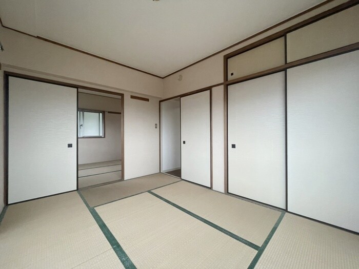 物件内観写真9　(居室)