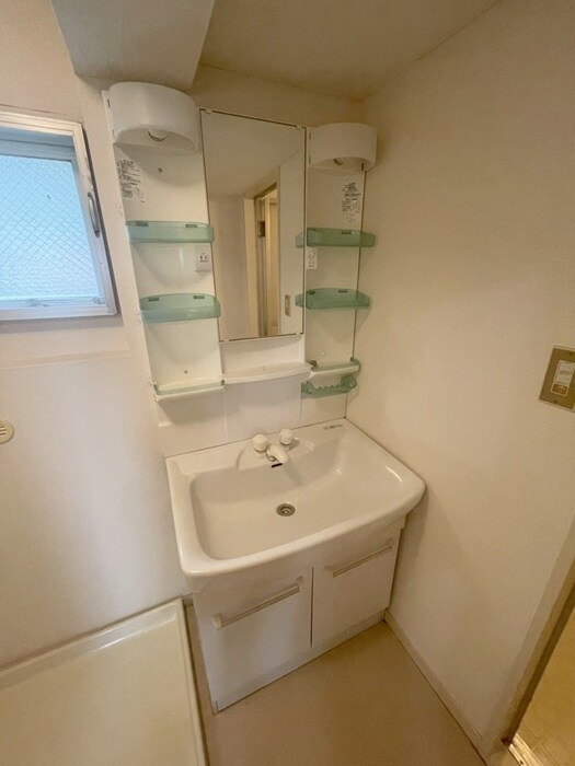 物件内観写真12　(洗面)