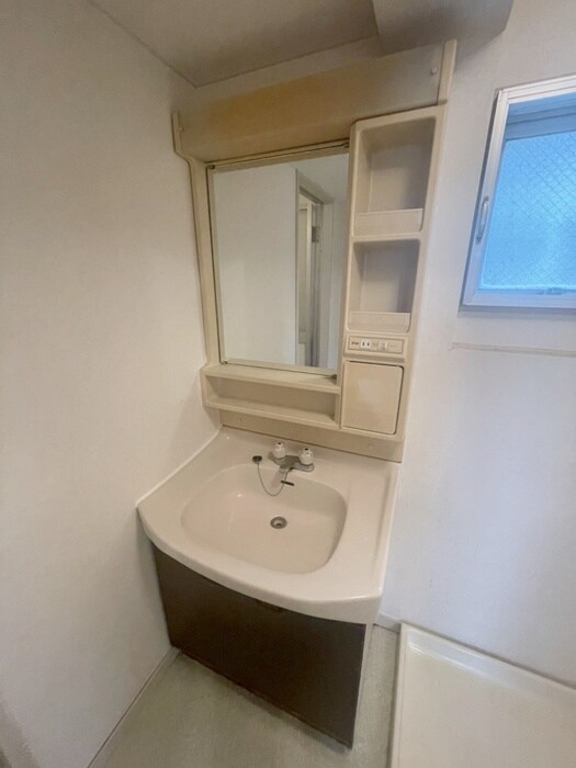 物件内観写真13　(洗面)