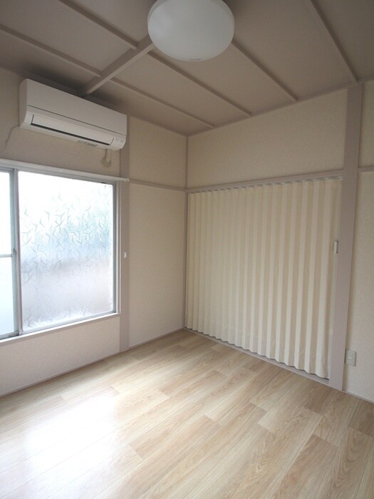 物件内観写真19　(居室)