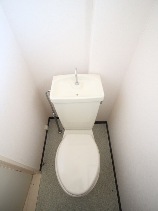 物件内観写真11　(トイレ)