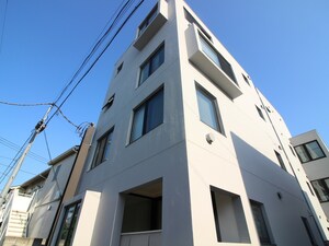 グランドソレイユ鷹番外観写真