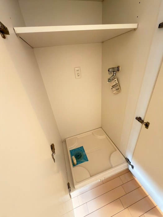 物件内観写真14　(洗濯機置場)