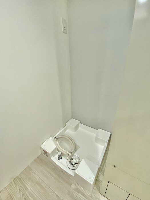 物件内観写真15　(洗濯機置場)