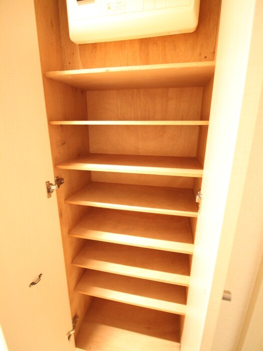 物件内観写真15　(靴箱)