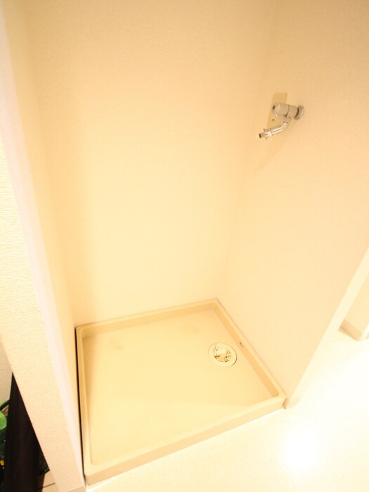 物件内観写真20　(洗濯機置場)