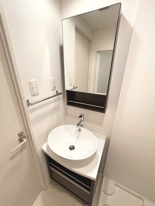 物件内観写真10　(洗面)