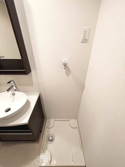 物件内観写真12　(洗濯機置場)