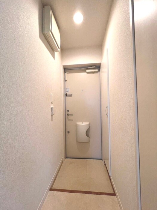 物件内観写真19　(玄関)