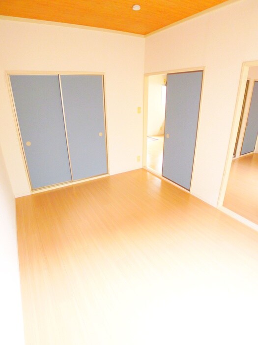 物件内観写真8　(居室)