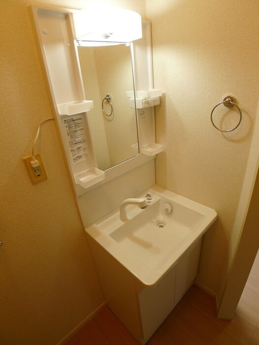 物件内観写真9　(洗面)