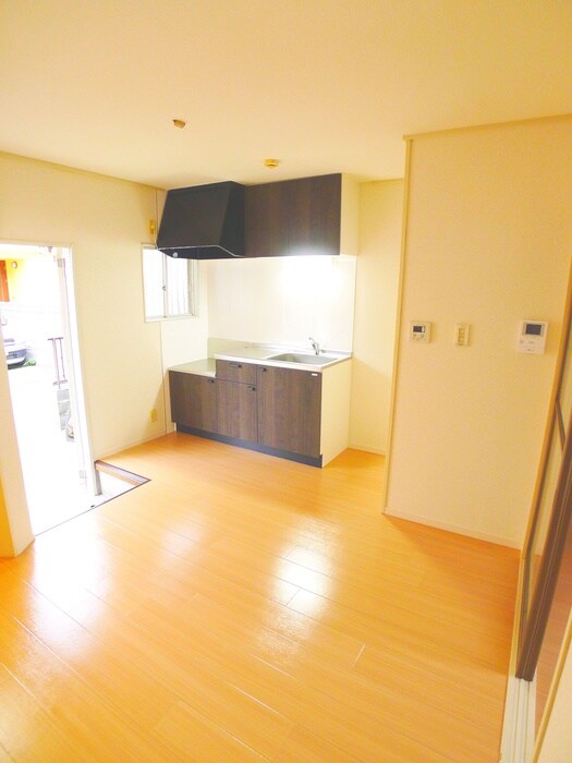 物件内観写真13　(玄関)