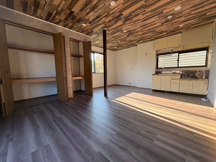 物件内観写真4　(居室)