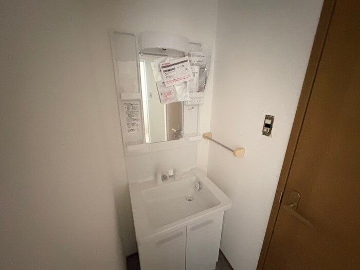 物件内観写真9　(洗面)