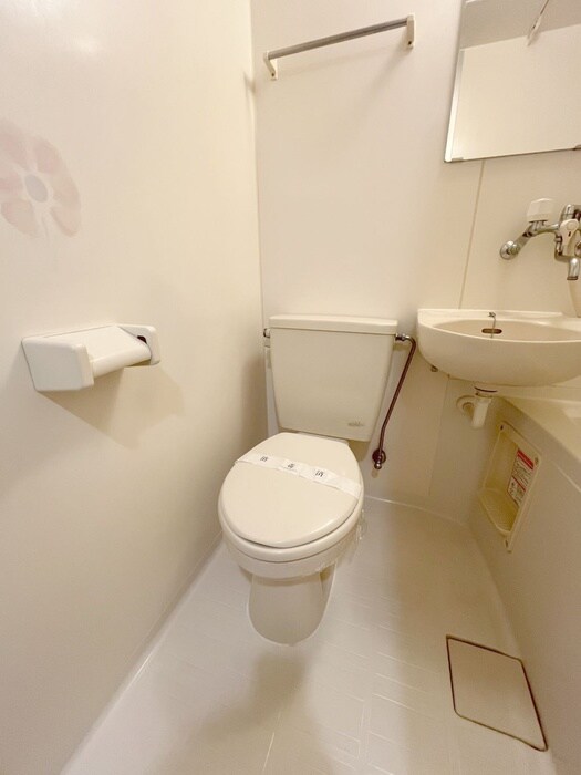 物件内観写真12　(トイレ)