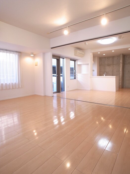 物件内観写真5　(居室)