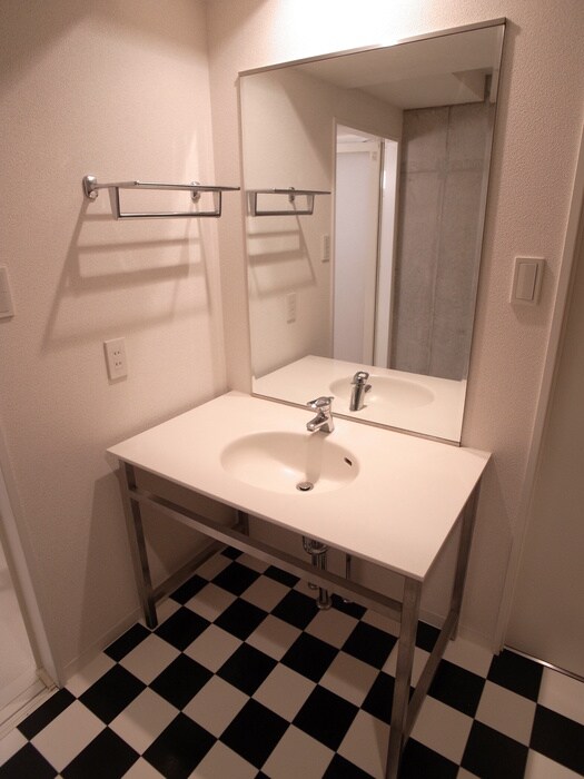 物件内観写真11　(洗面)