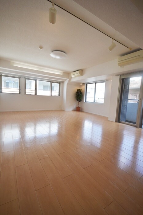 物件内観写真11　(居室)