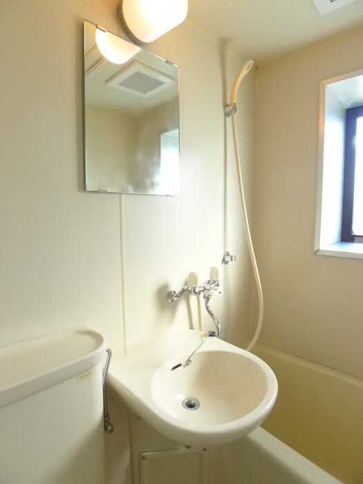 物件内観写真13　(洗面)