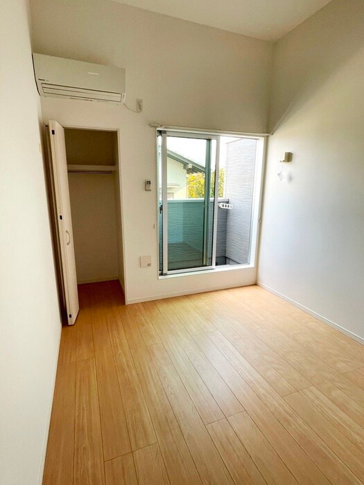 物件内観写真9　(室内からの展望)