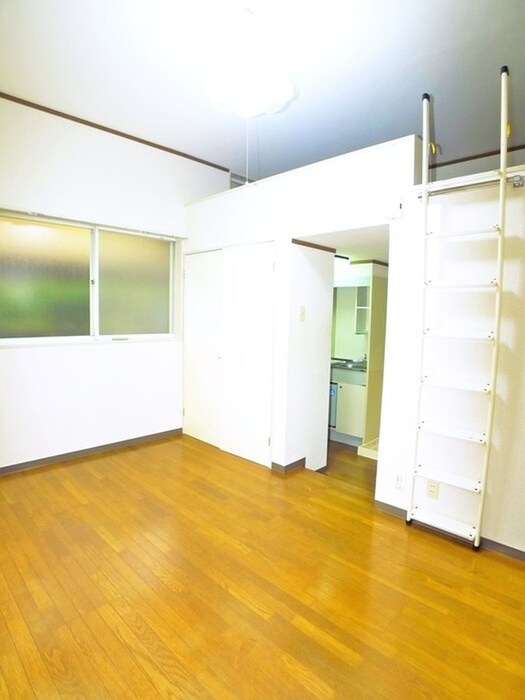 物件内観写真9　(居室)