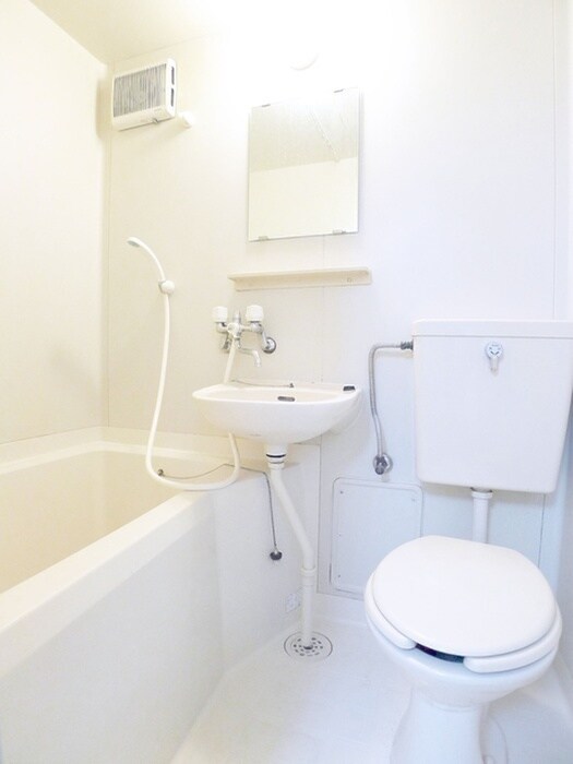 物件内観写真15　(トイレ)