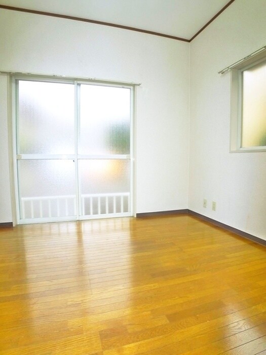 物件内観写真20　(室内からの展望)