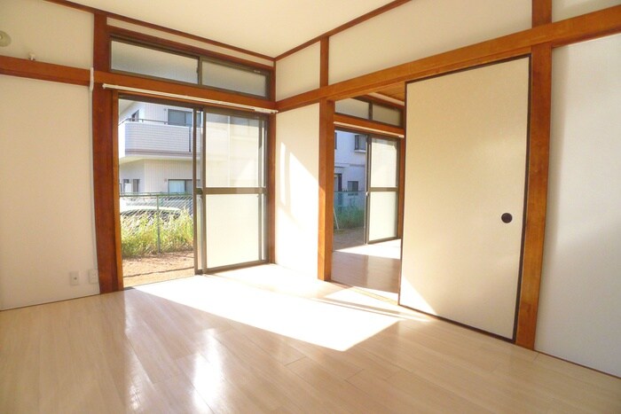 物件内観写真8　(居室)