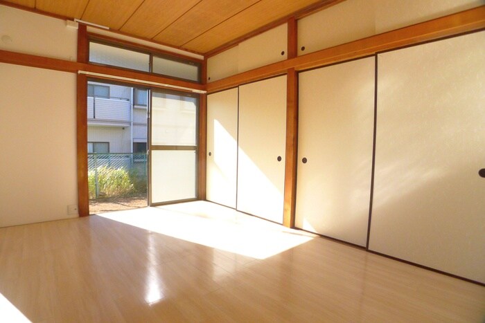 物件内観写真9　(居室)