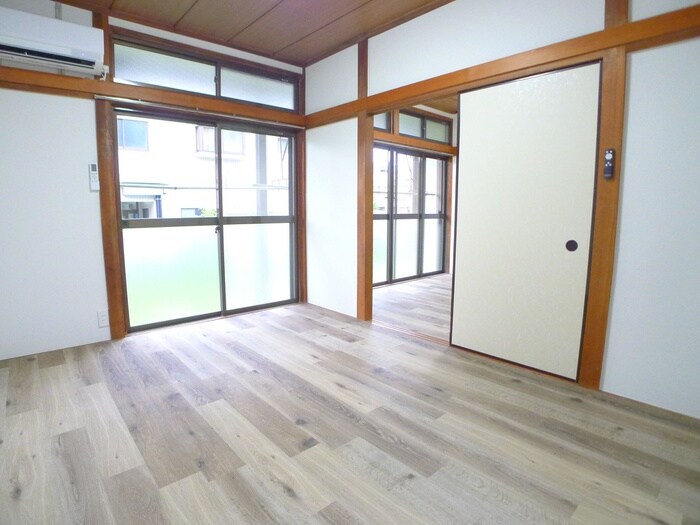 物件内観写真9　(居室)