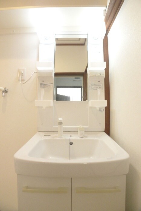 物件内観写真12　(洗面)