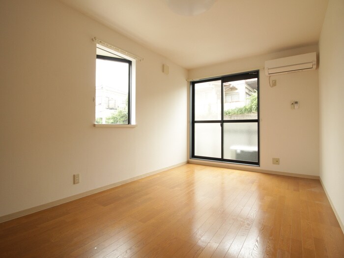 物件内観写真5　(居室)