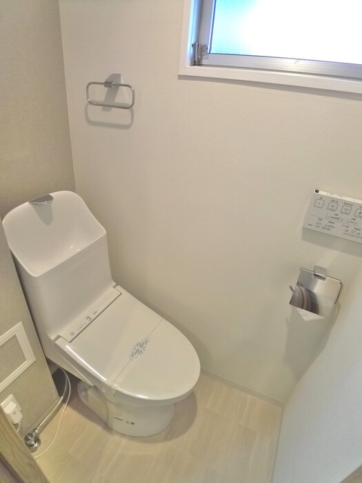 物件内観写真13　(トイレ)