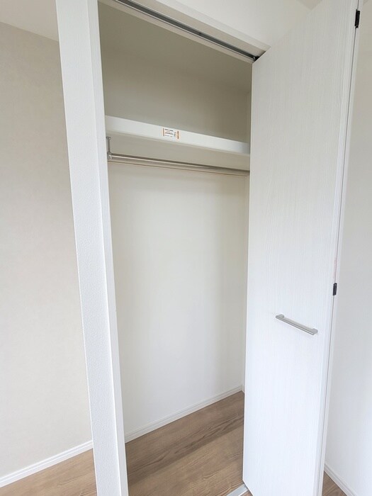 物件内観写真12　(収納)