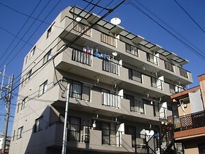クリスタルハ－ト外観写真