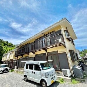 新緑ハイツ外観写真