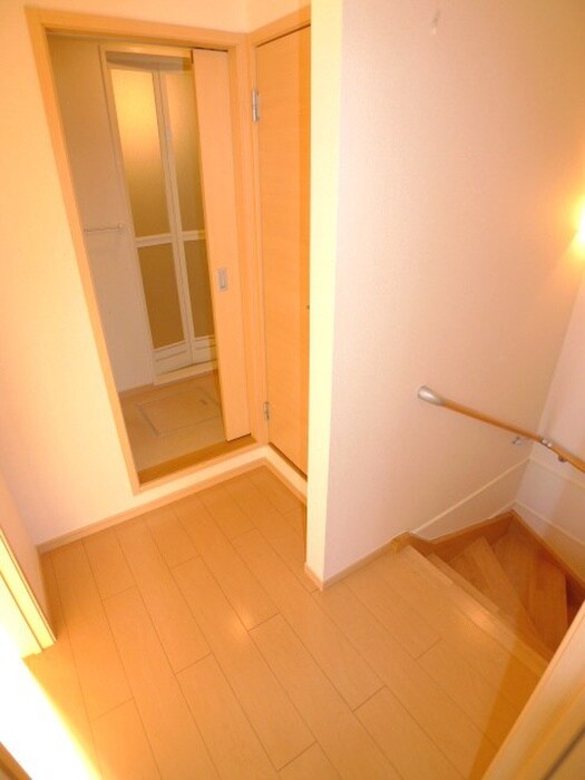 物件内観写真5　(廊下)