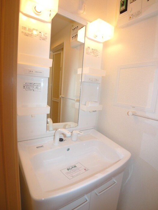 物件内観写真7　(洗面)